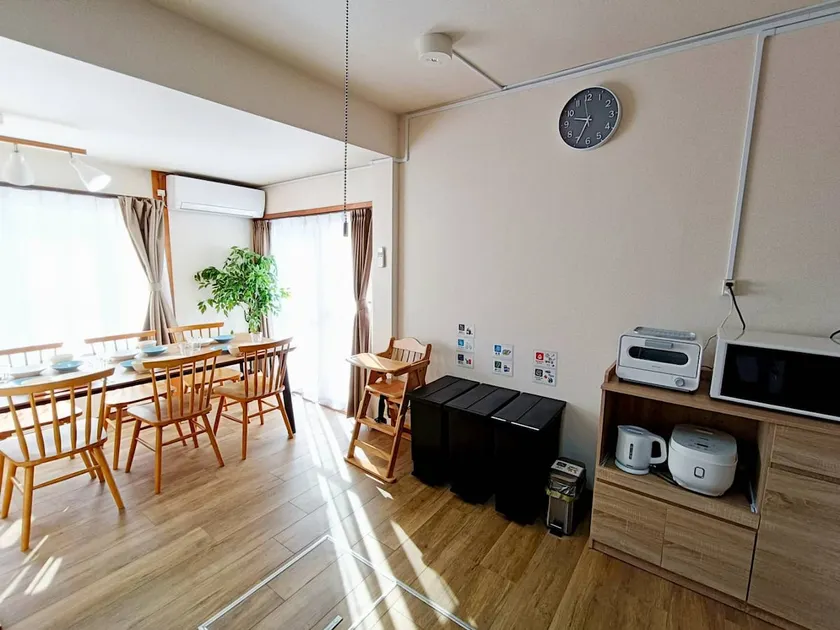 Close to Atta Shrine/Convenient to the airport and attractions/Accommodates 10 people/Spacious whole house rental/Free 1 parking - Image 1