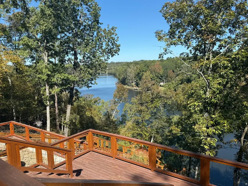 Hot Springs Hill House - Image 1