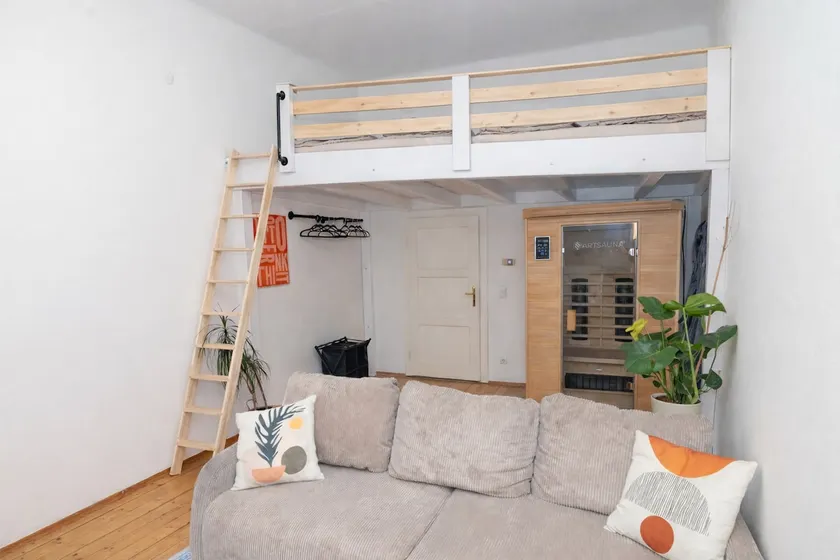 Stylish Old Town Apartment with Infrared Sauna - Image 1