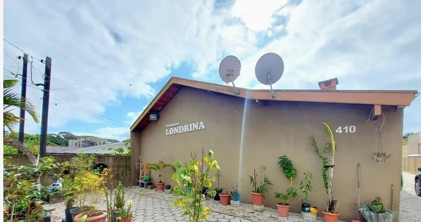 Seasonal house in a gated community. - Image 1