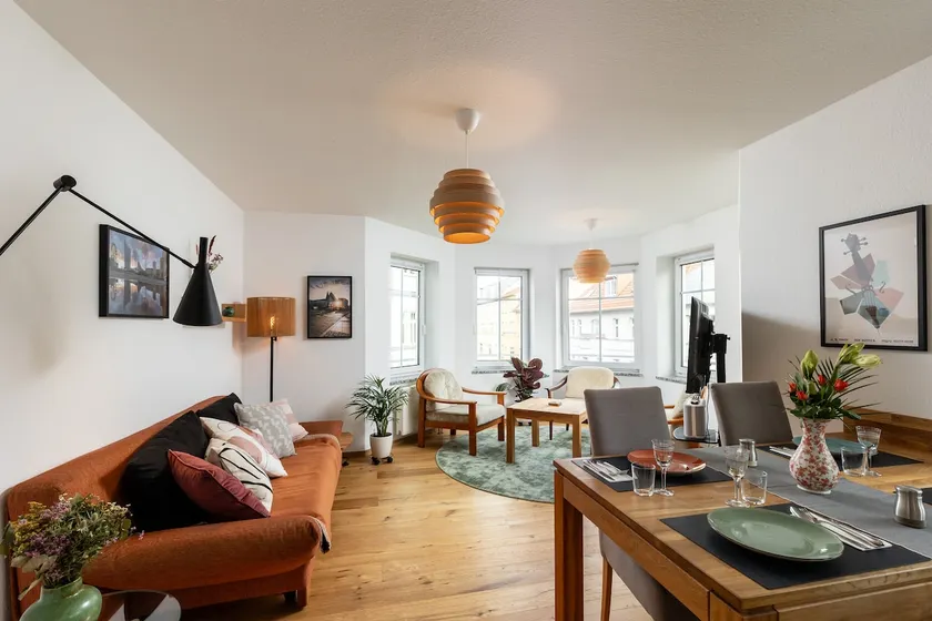 Modern feel-good apartment, Leipzig trendy district - Image 1