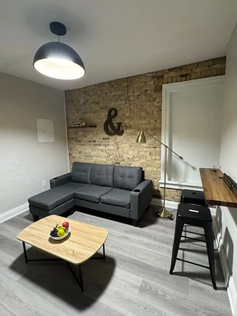 Dundas Delight 1-Bedroom Unit - Image 1