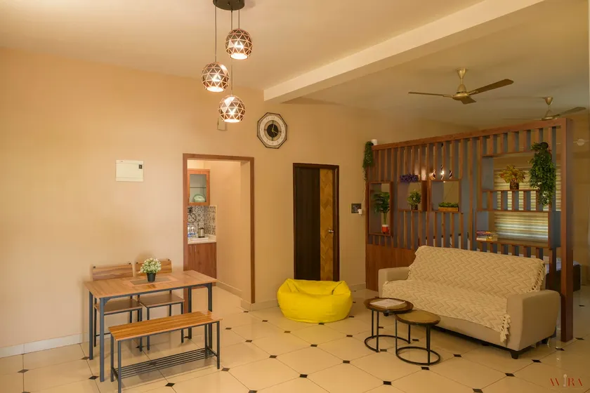Avira - A cozy 1.5 bedroom flat • 5 mins to beach - Image 1