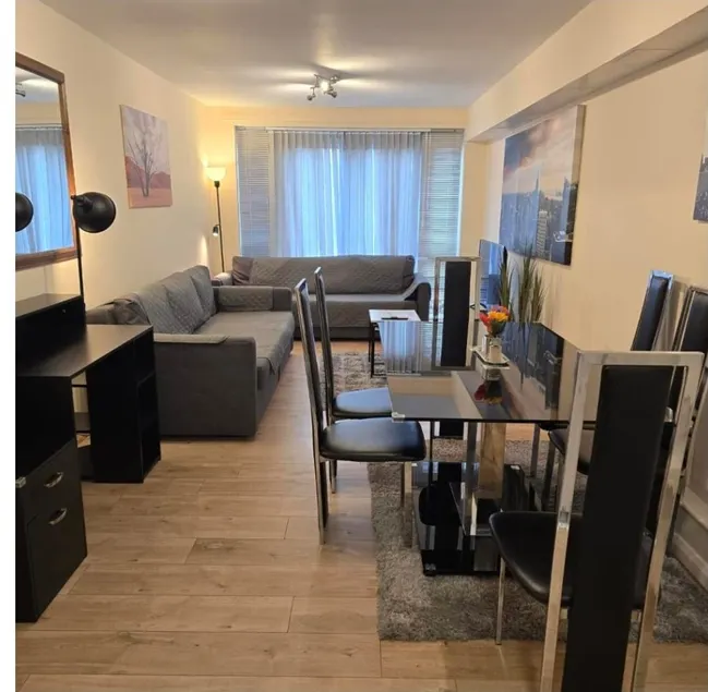 Royal court apartment - Image 1