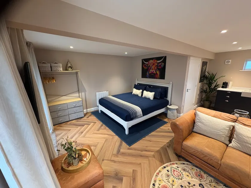 NEW Cosy New Forest Retreat for Two - Image 1