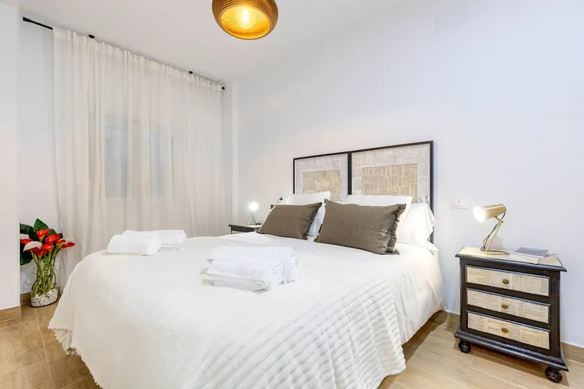 "Espacio Norma 3" 1 Hab más Sofá cama en Las Ventas - Image 1