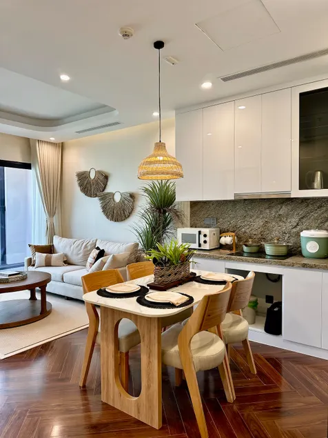 66sqm• 5star residence building• Lake view• Serene - Image 1