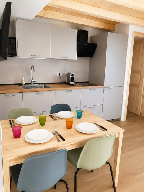 Sveva apartment sleeps 4 near the ski slopes - Image 1
