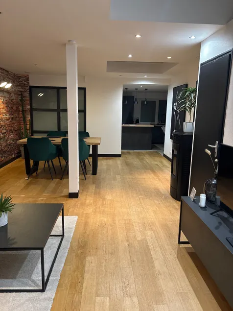 Loft in the center with parking space - Image 1