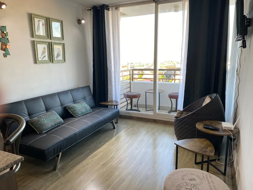 Dept. with view of the Valparaíso Sea - Image 1