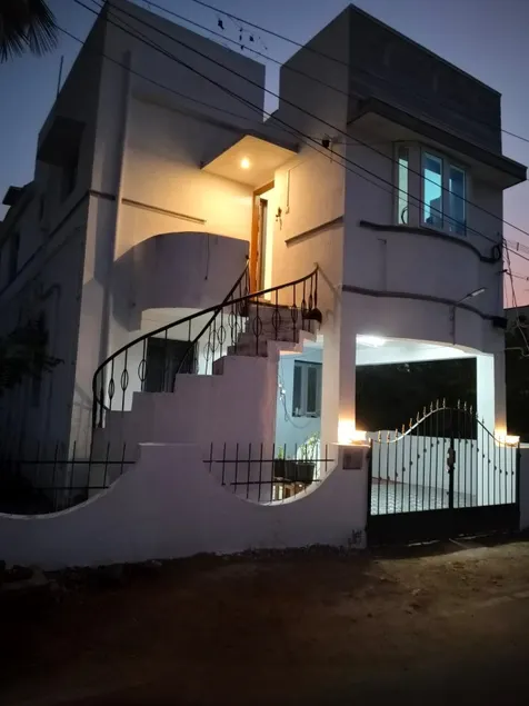 Spacious 2 BHK house - Image 1
