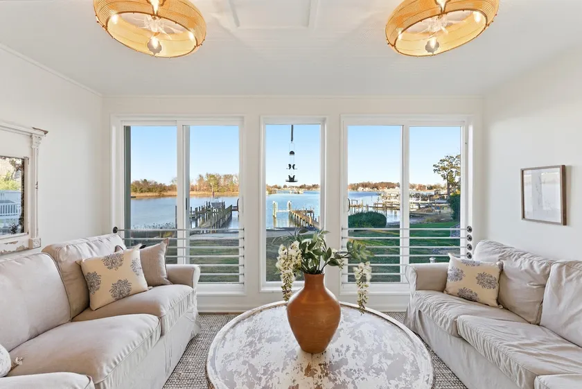 Stillwater Cove- Bayfront Bliss in Renovated home - Image 1