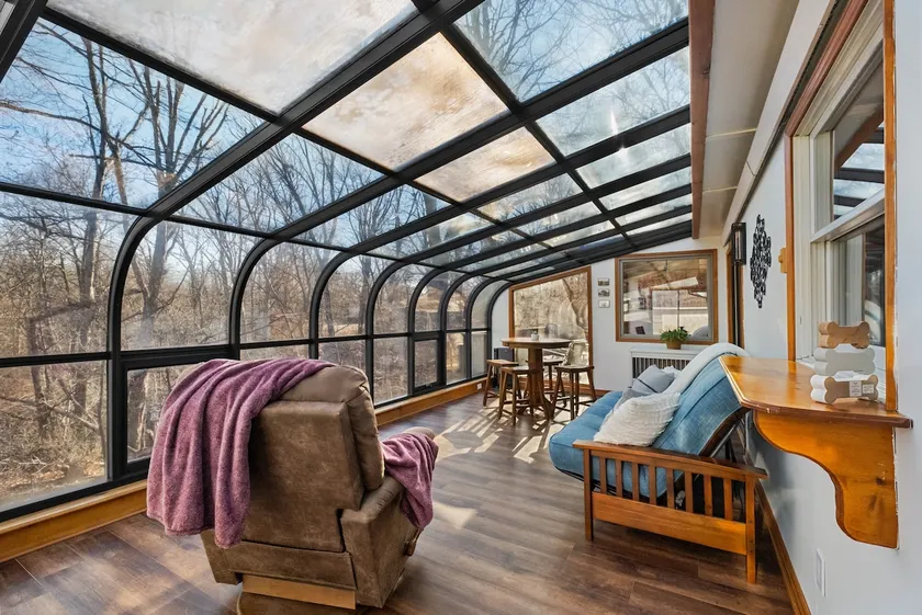 Forest Hills Retreat - Dog Friendly, Fenced - Image 1