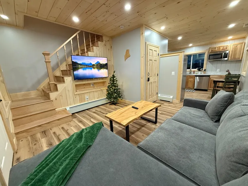 Modern Cozy Cabin on the Trail - Image 1
