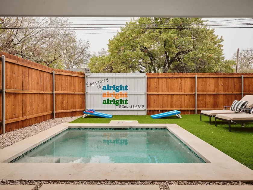 Private Pool | Chef's Kitchen | 8 Min DT | 3 Baths - Image 1
