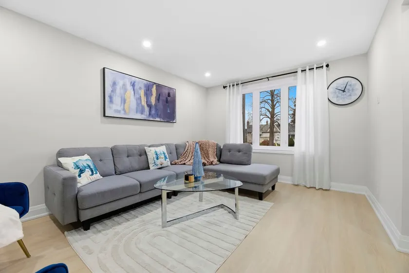 Arctic Escape: Modern & Cozy 3B/1B + Parking, 5G - Image 1