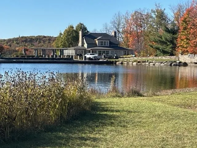 Trillium Manor - Image 1