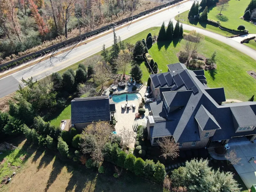 Pool House Rental - Image 1