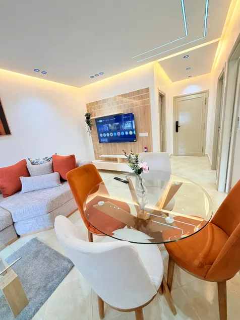 Studio 2 Steps from TGV, Shopping Center & Sea - Image 1