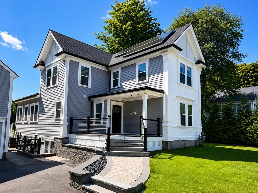 Welcome to your home away from home! - Image 1