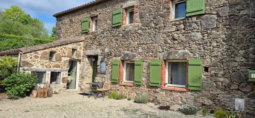 Pretty renovated stone barn near Puy du Fou - Image 1