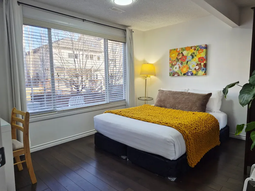 Bright Walkout Suite | Self Check-in | Near Banff - Image 1