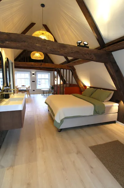 Stay at Gouwzee - Image 1