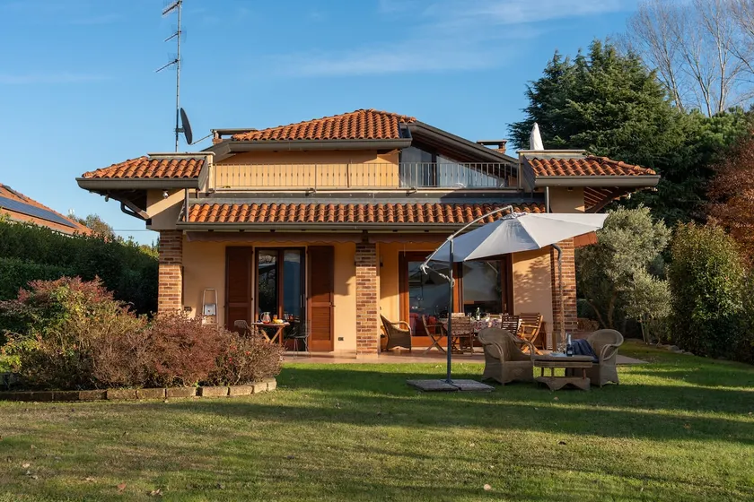 Villa Riviera con accesso al Lago - Image 1