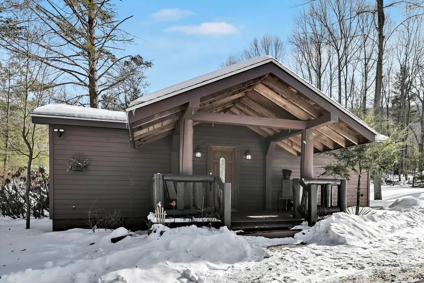 Serenity at Moon Lake • Hot Tub • Sauna • Massage • Spa - Image 1