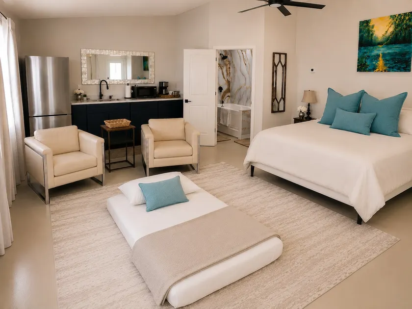 Waterfront Suite with Jacuzzi Tub & Fireplace - Image 1
