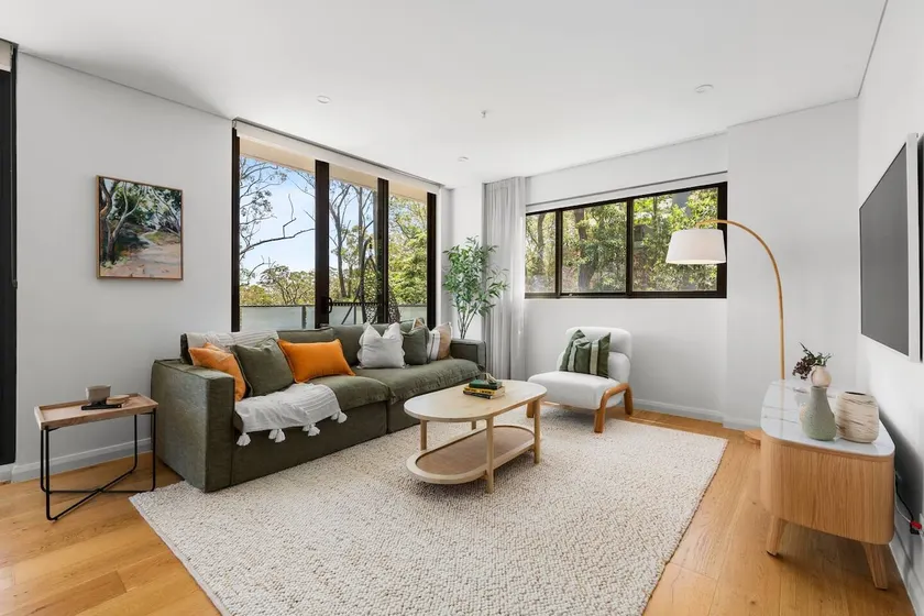 Upper North Shore Haven - A Tranquil Treetop Escape - Image 1
