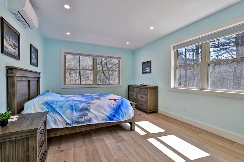 NEW 3BR Home: Hot Tub, AC, EV & Lift Ticket Deals - Image 1