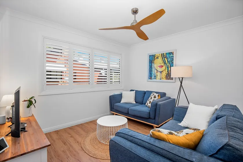 2 Bed 2 Bathrm Townhouse - Image 1
