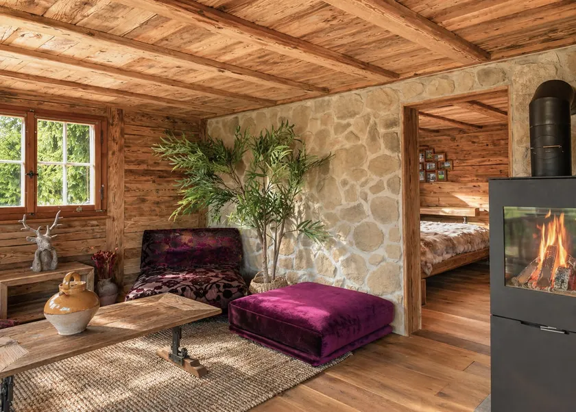 Chalet with fireplace and sauna - Image 1