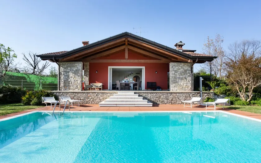 Villa Marina Moniga Private Pool - Image 1