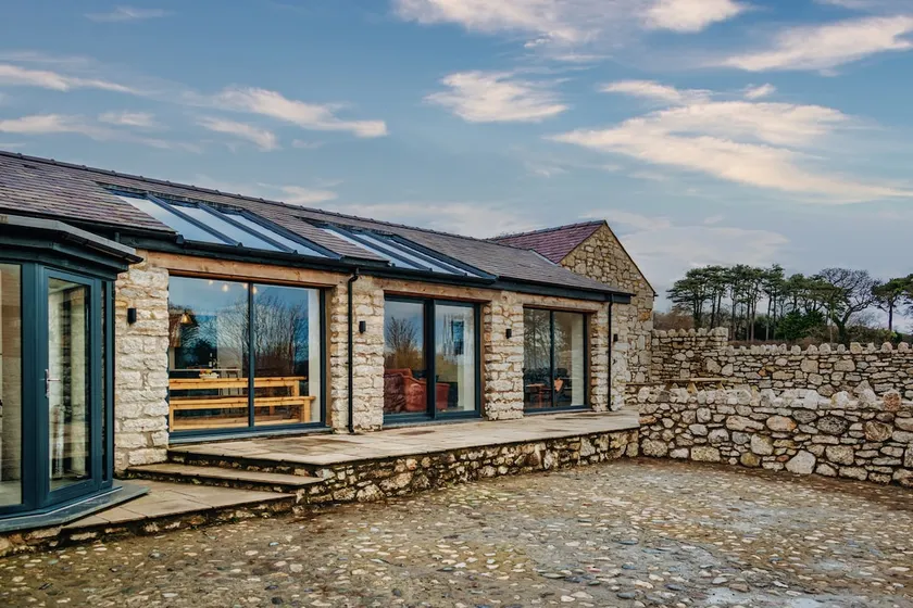 Great Orme- Seaside Cottage for 8 - Image 1