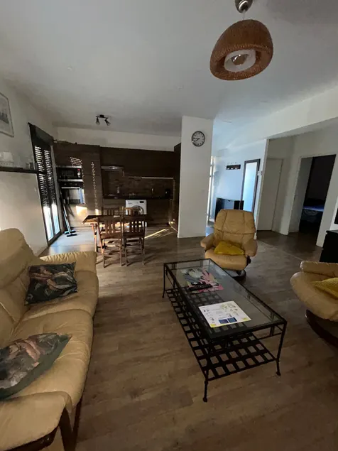 60 m2 apartment with terrace, 10 minutes from Bordeaux - Image 1