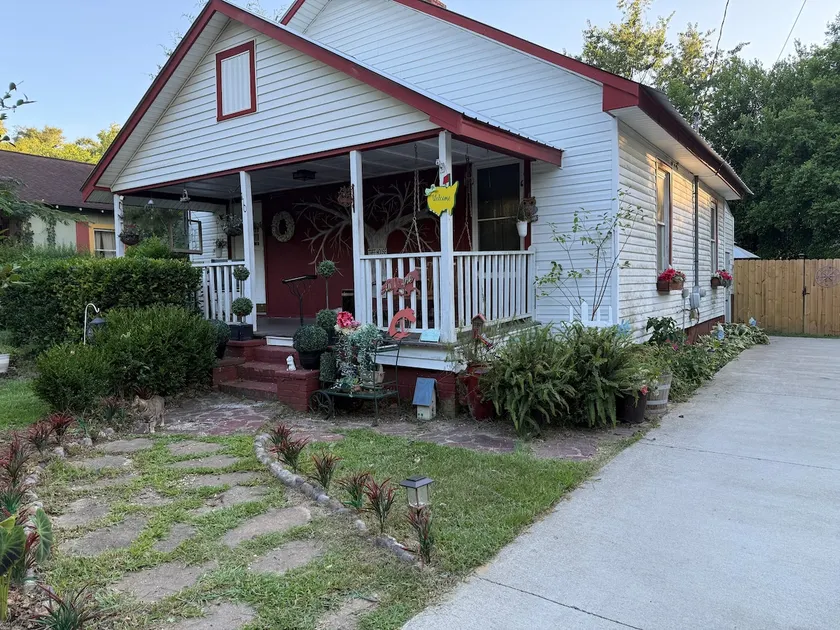 Cozy Cottage! Less than 3 miles from Dtown Aiken! - Image 1