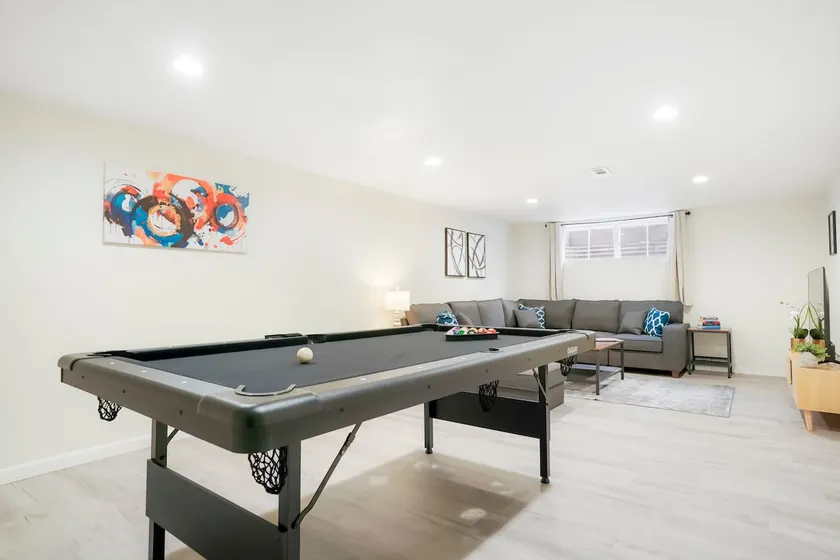 Spacious 4BR Near DIA & Anschutz | Sleeps 14 - Image 1