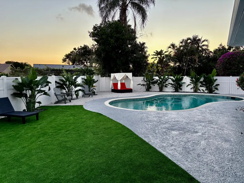 Elegant & Glamorous way private pool with heater - Image 1