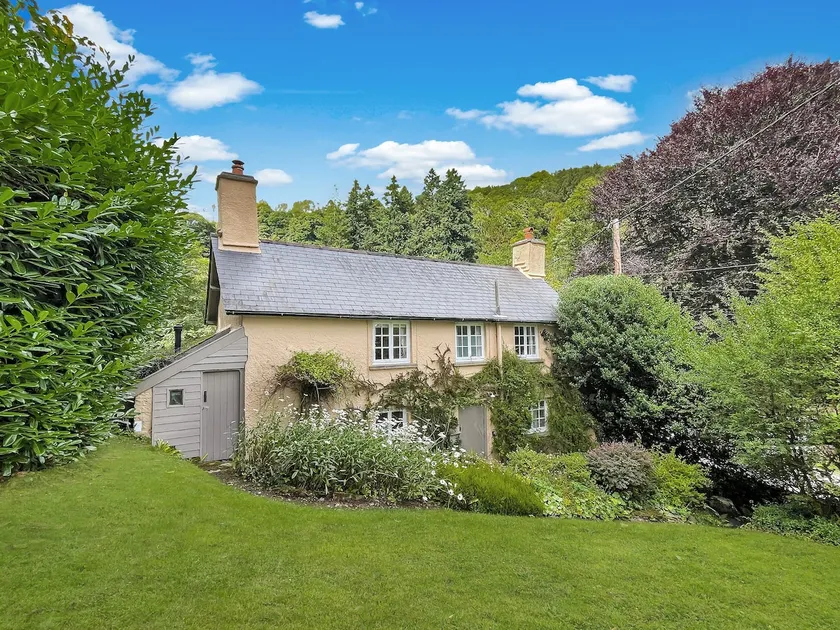 Ball Cottage, Winsford - Exmoor National Park - Riverside Gardens - Image 1