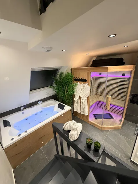 ELYSIA Nature & Spa - Image 1
