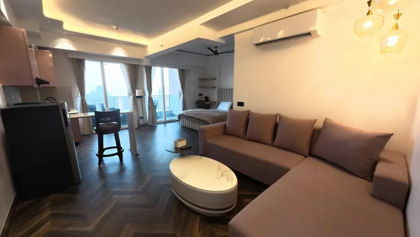 Bright Studio | Balcony | Dwarka Expwy View - Image 1