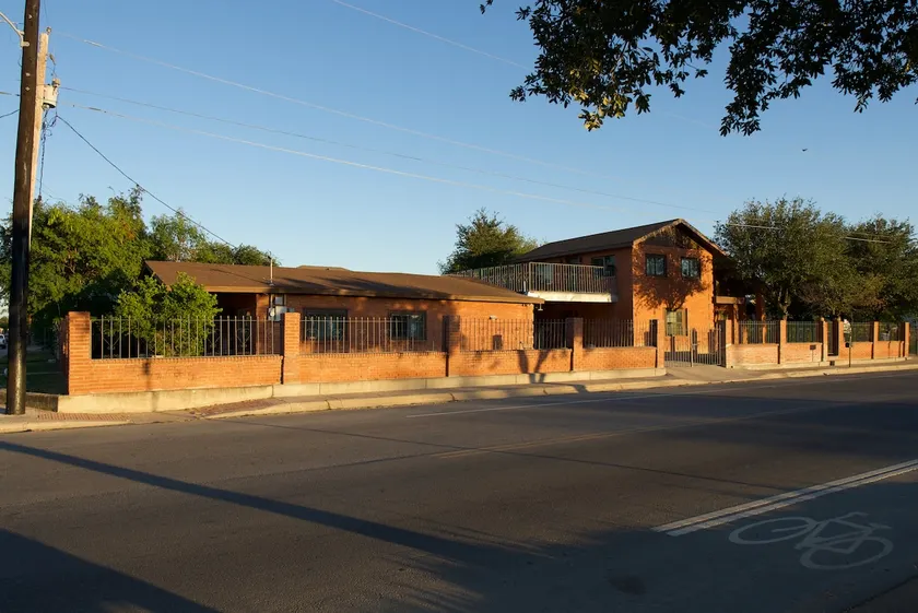 Best Value • 2 Houses for 1 price• Heart of Laredo - Image 1
