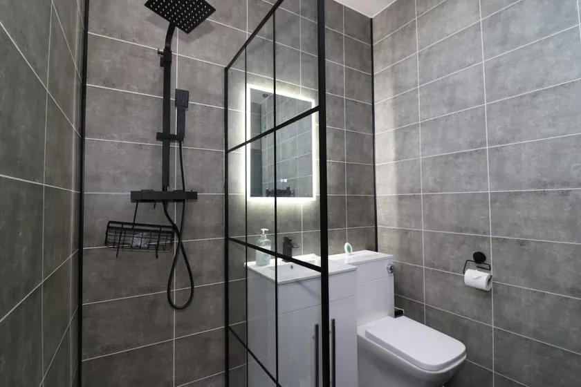 Stylish Stay In East Kilbride, Glasgow. - Image 1