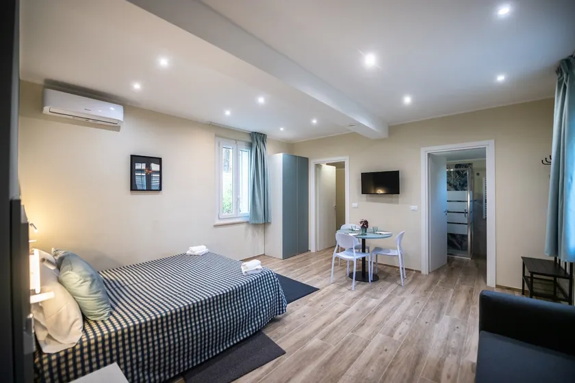 Modern apartment with Wi-Fi • Station and Center - Image 1