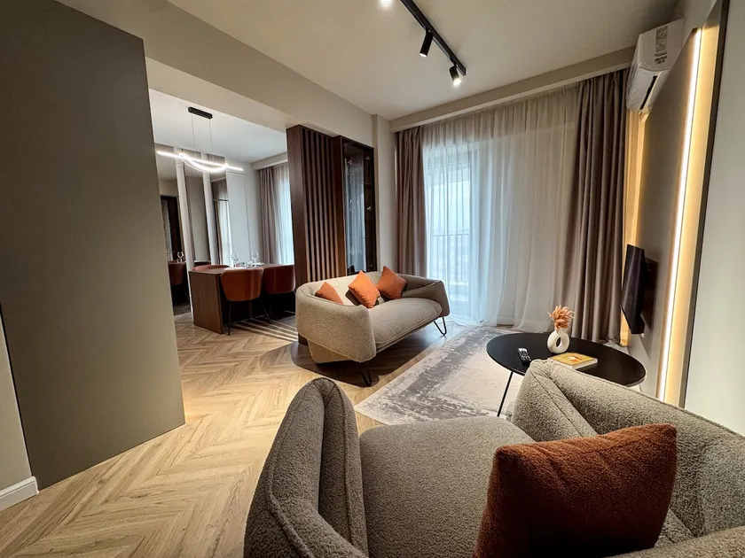YIN 22nd Floor Panoramic View & King Bed, Parking - Image 1