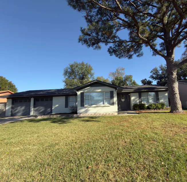 PineView@ Baytown, E. Houston Getaway! - Image 1