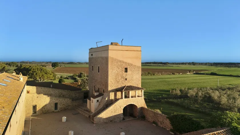 Tricosto Tower - Image 1