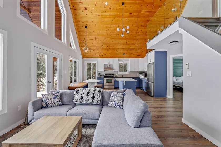 4-Season Riverfront Getaway | 3BR | Sleeps 8 - Image 1